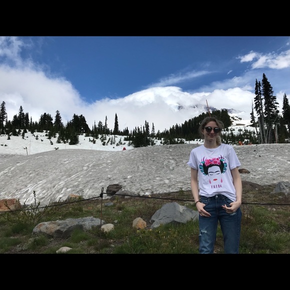 Meet your Posher, Kaitlyn - Picture 1 of 1